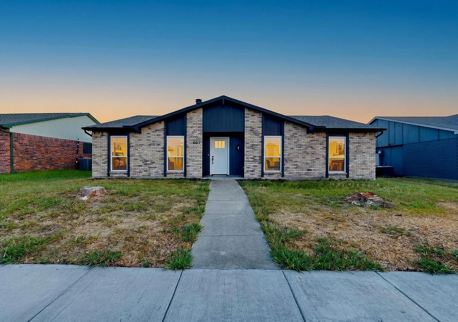 Newly Renovated Home The Colony — Photo 1