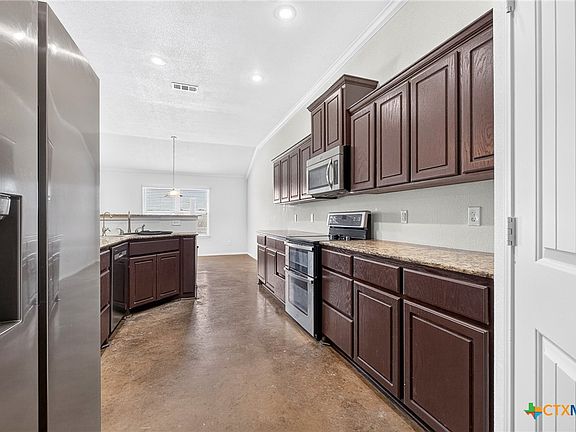 4th image of 3409 Plateau St