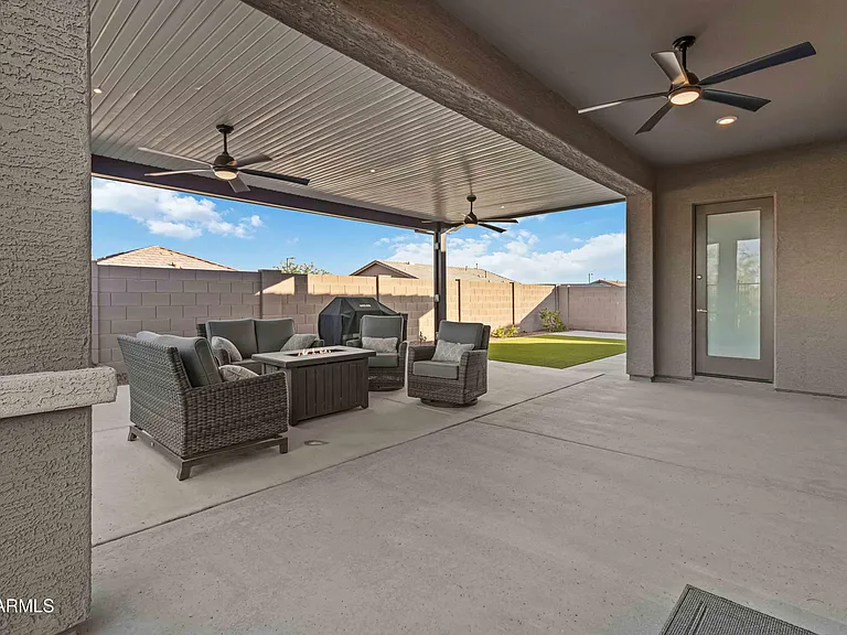 21261 W Virginia Ave — Photo 33