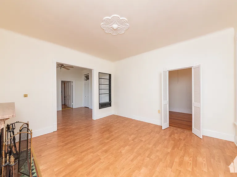 3300 N Racine Ave #3 — Photo 13