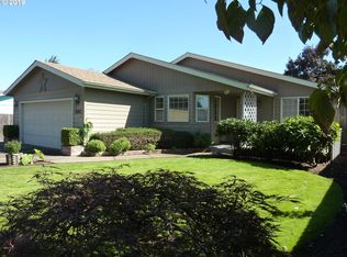 2253 10th St, Springfield, OR 97477