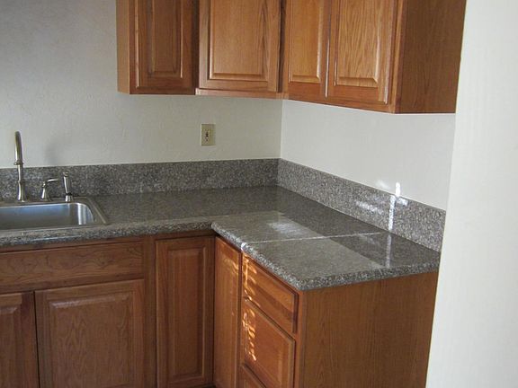 Oak Upper Cabinets