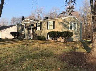 7348 Grenlock Dr, Sylvania, OH 43560