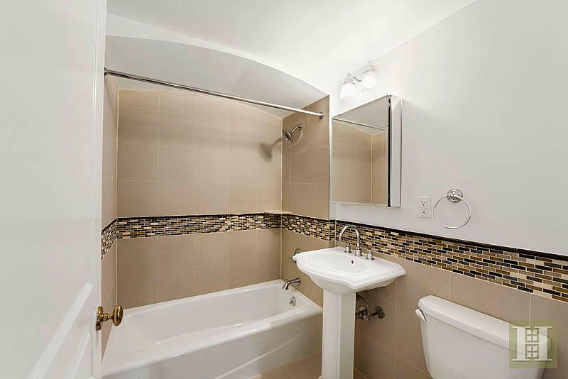 1st image of 17 Park Ave APT 602