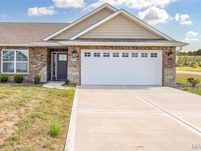 2024 Serenade Ln, Troy, IL, 62294