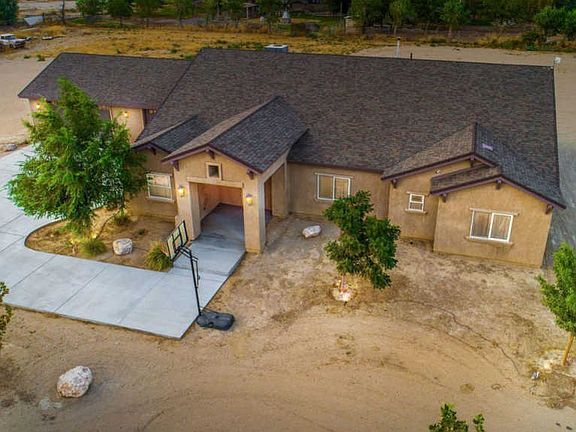 2nd image of 7403 W Avenue A