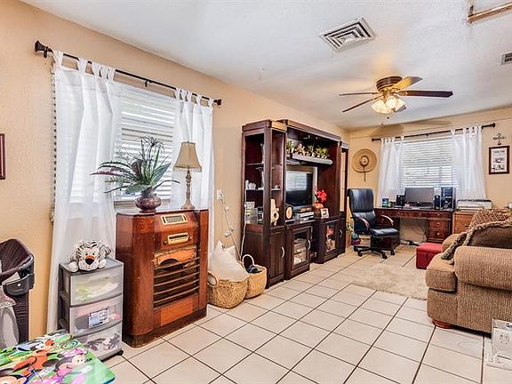 5th image of 4302 N 50th Dr