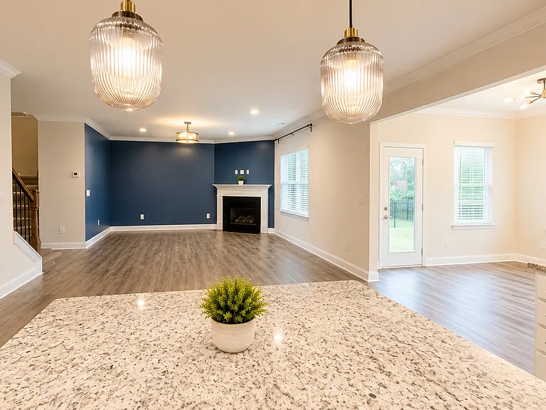 19108 Yellow Birch Dr — Photo 4