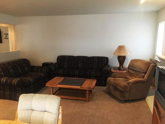 4th image of 1412 Hazelwood Ave