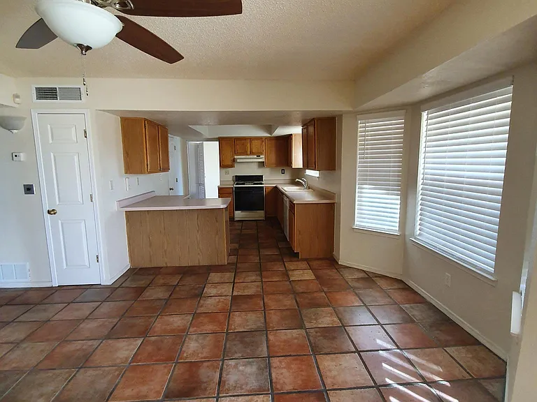 7224 Lady Hawk Ct — Photo 7