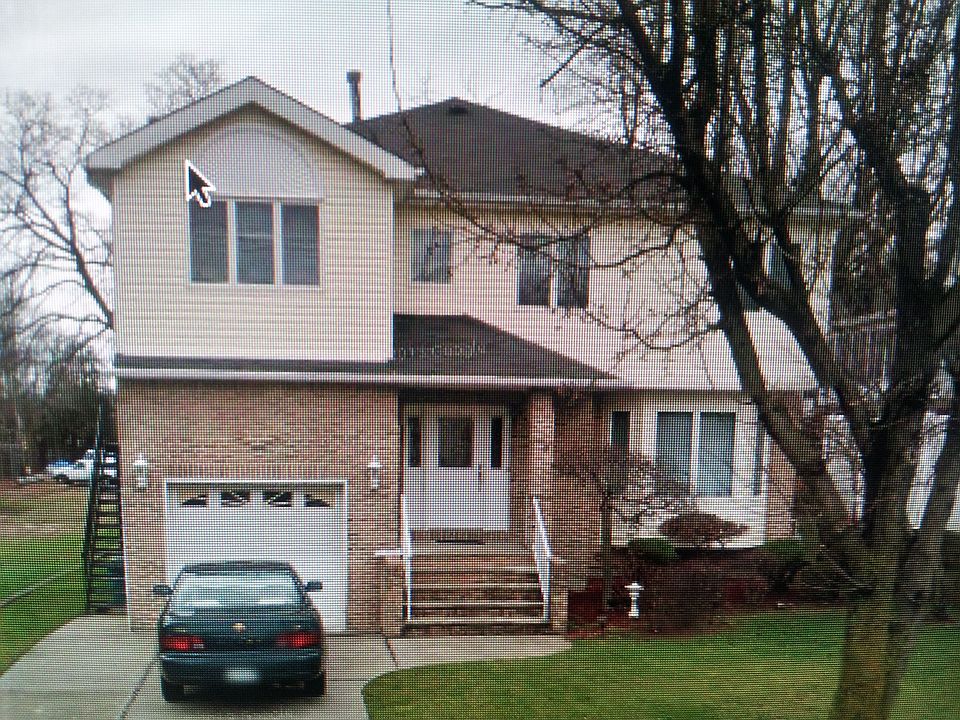 1st image of 171 Brehaut Ave