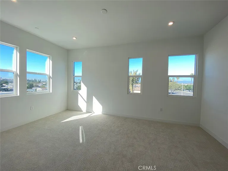 1110 Urbana St — Photo 25