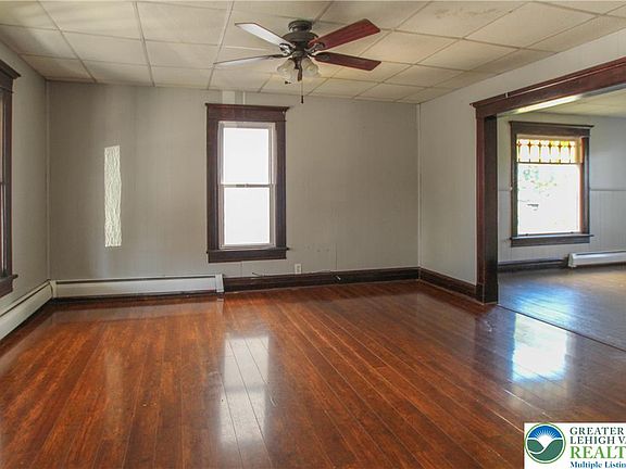 3rd image of 41 N 4th St