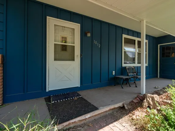 1012 Hillview Rd, Black Earth, WI 53515