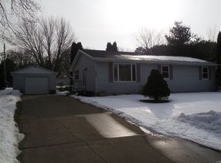 135 12th Ave, Baraboo, WI 53913
