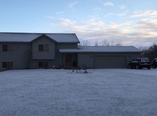 9343 S Grow Rd, Greenville, MI 48838