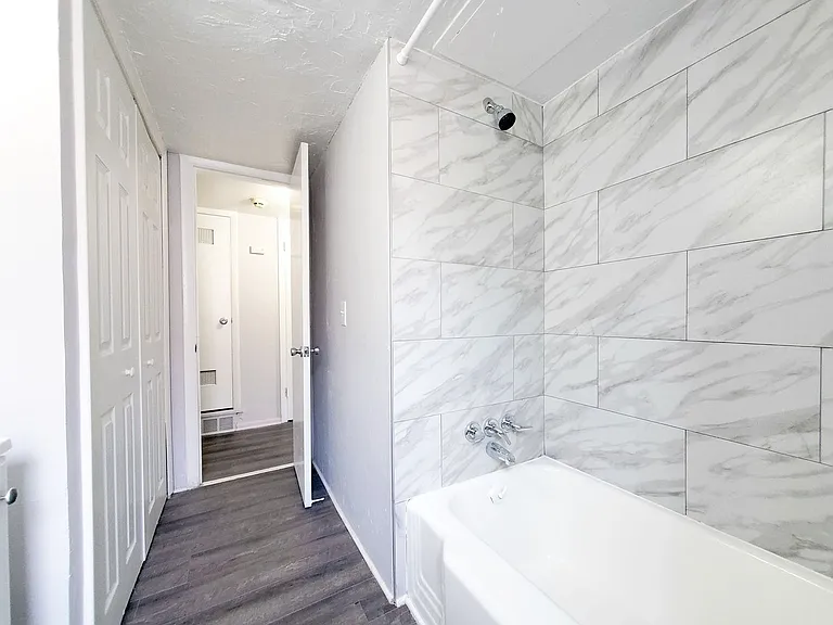 Smartland Lee-Mustang Apartments — Photo 30