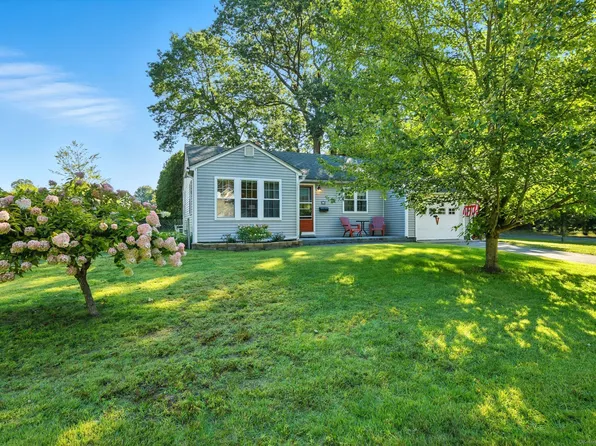 14 Avon Street, Enfield, CT 06082