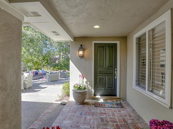 5th image of 410 Park Ln