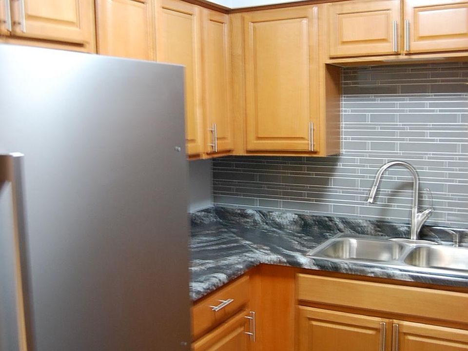 1st image of 528 Des Plaines Ave #2B
