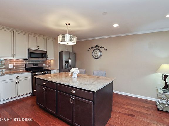 5th image of 36340 N Edgewood Dr