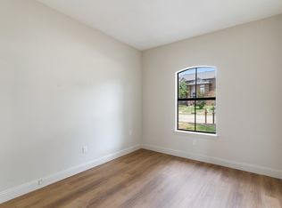 2148 Falcon Ridge Dr, Carrollton, TX 75010