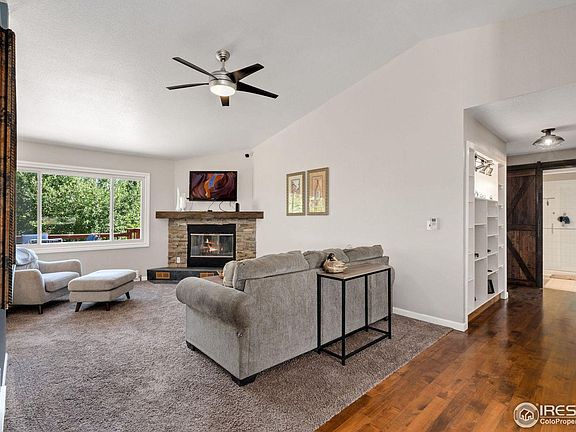 4th image of 4332 W B St