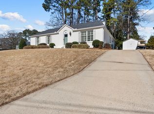 505 Pinecroft Dr, Raleigh, NC 27609