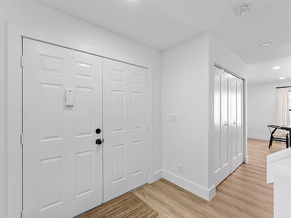 4th image of 5753 Northpointe Lane
