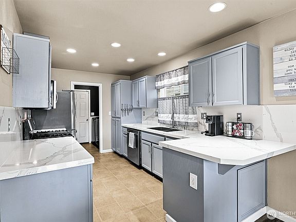 2nd image of 211 177th Street E