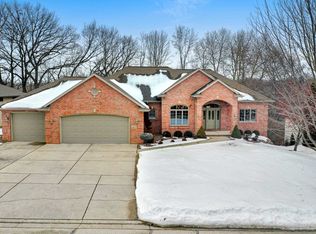2571 Sage Dr, Green Bay, WI 54302