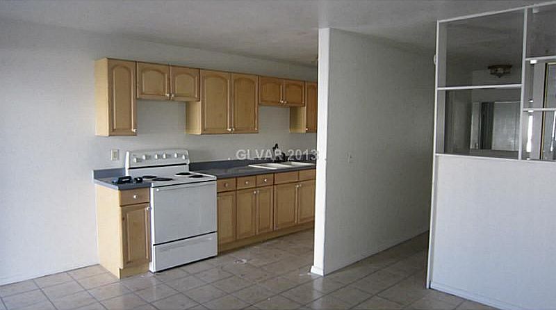 2nd image of 4600 University Center Dr APT 199