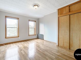 105 Berry St #3A, Brooklyn, NY 11249