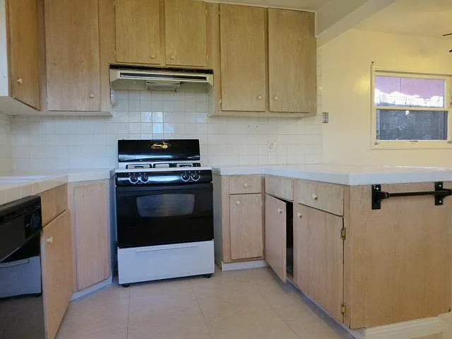Building Photo - 36840 Olive St