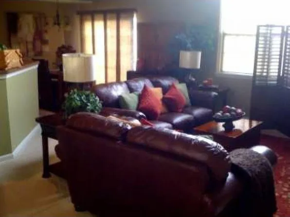 8520 Roxbury Ct, Olmsted Twp, OH 44138