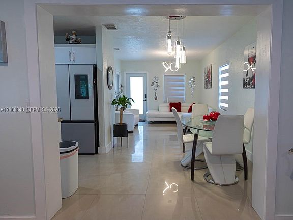 3rd image of 1655 NW 124th St