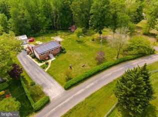 13995 Petzold Dr, Waldorf, MD 20601