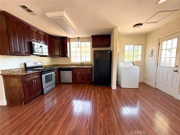 5th image of 2030 Highland Dr