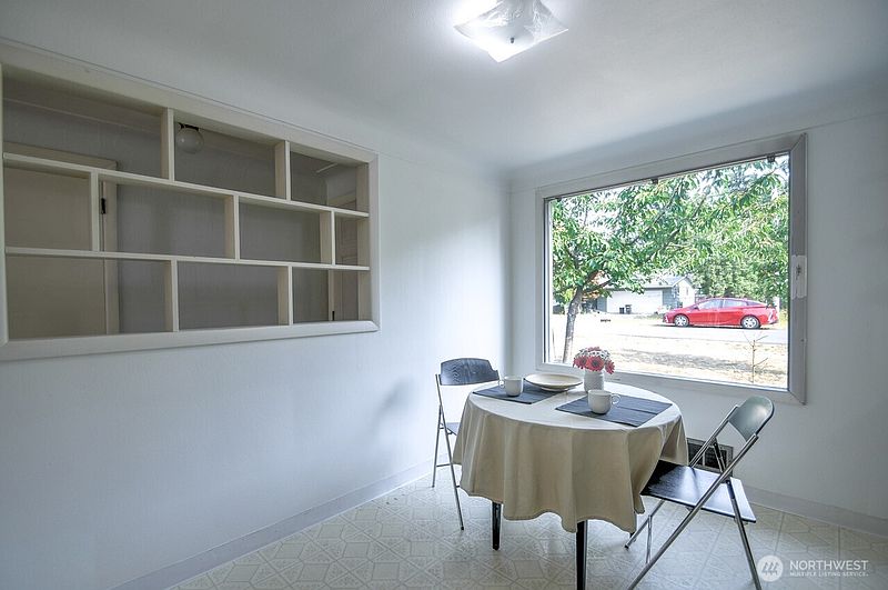 3rd image of 4619 17th Avenue SE