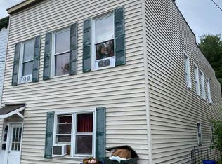 16 Devlin St, Cohoes, NY 12047