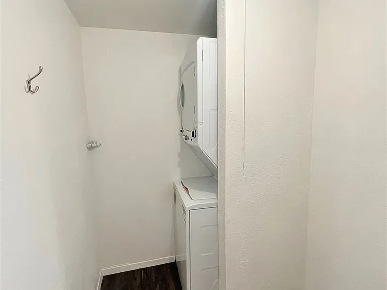 4111 Avenue A — Photo 24