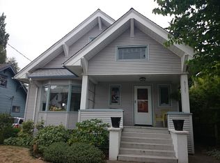 6737 Palatine Ave N, Seattle, WA 98103