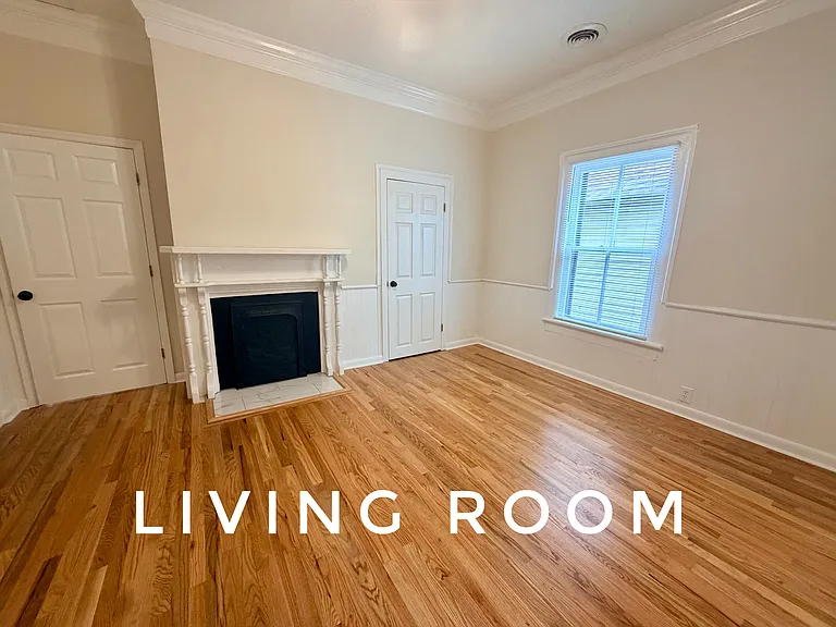 1428 Cornelia St — Photo 3