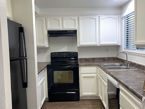 3rd image of 720 Sunrise Ave APT 25