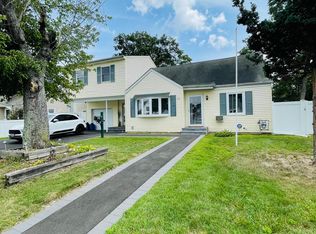 44 Foster Blvd FLOOR 2, Babylon, NY 11702