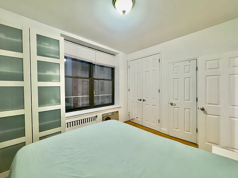 112 W 72nd St #3F — Photo 3