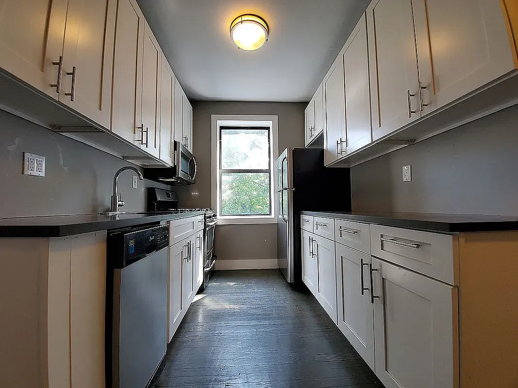 3660 Waldo Avenue — Photo 1
