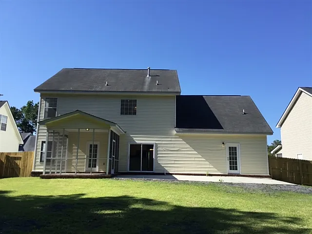 1425 Gemstone Blvd — Photo 19