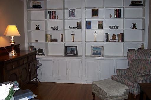 4th image of 5406 S University Ave
