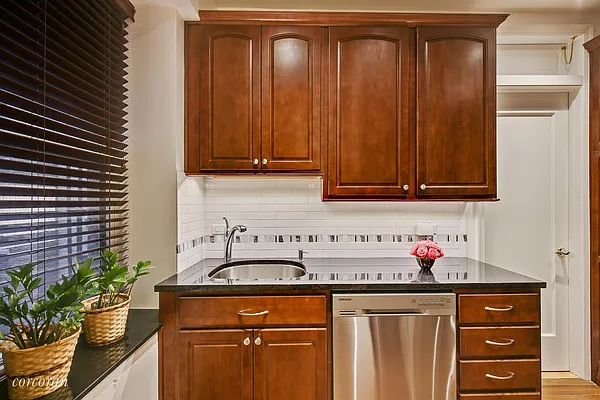 Sold by Corcoran | media 21